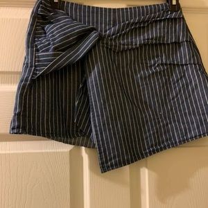 Boutique envelope skirt